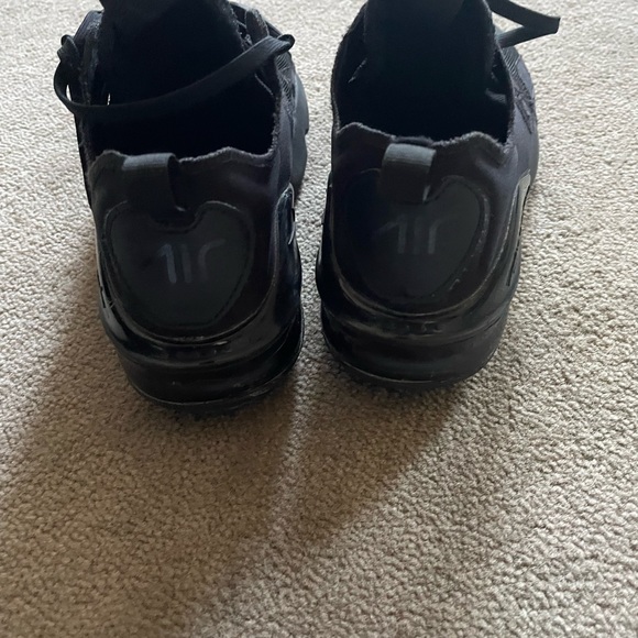 Nike AiR Max Infinity - Picture 2 of 3